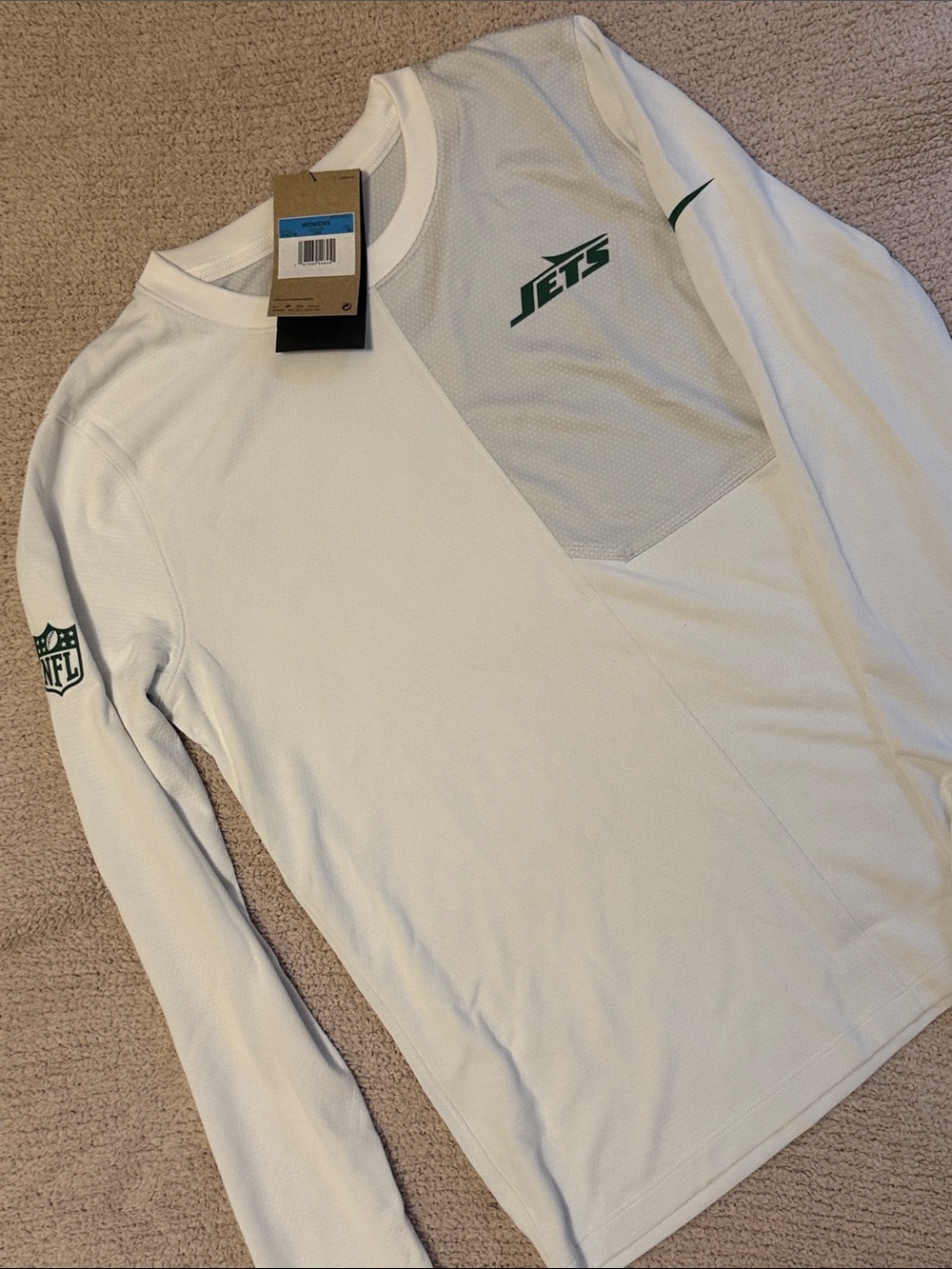 Nike White Long-Sleeve Jets Top NWT DriFit